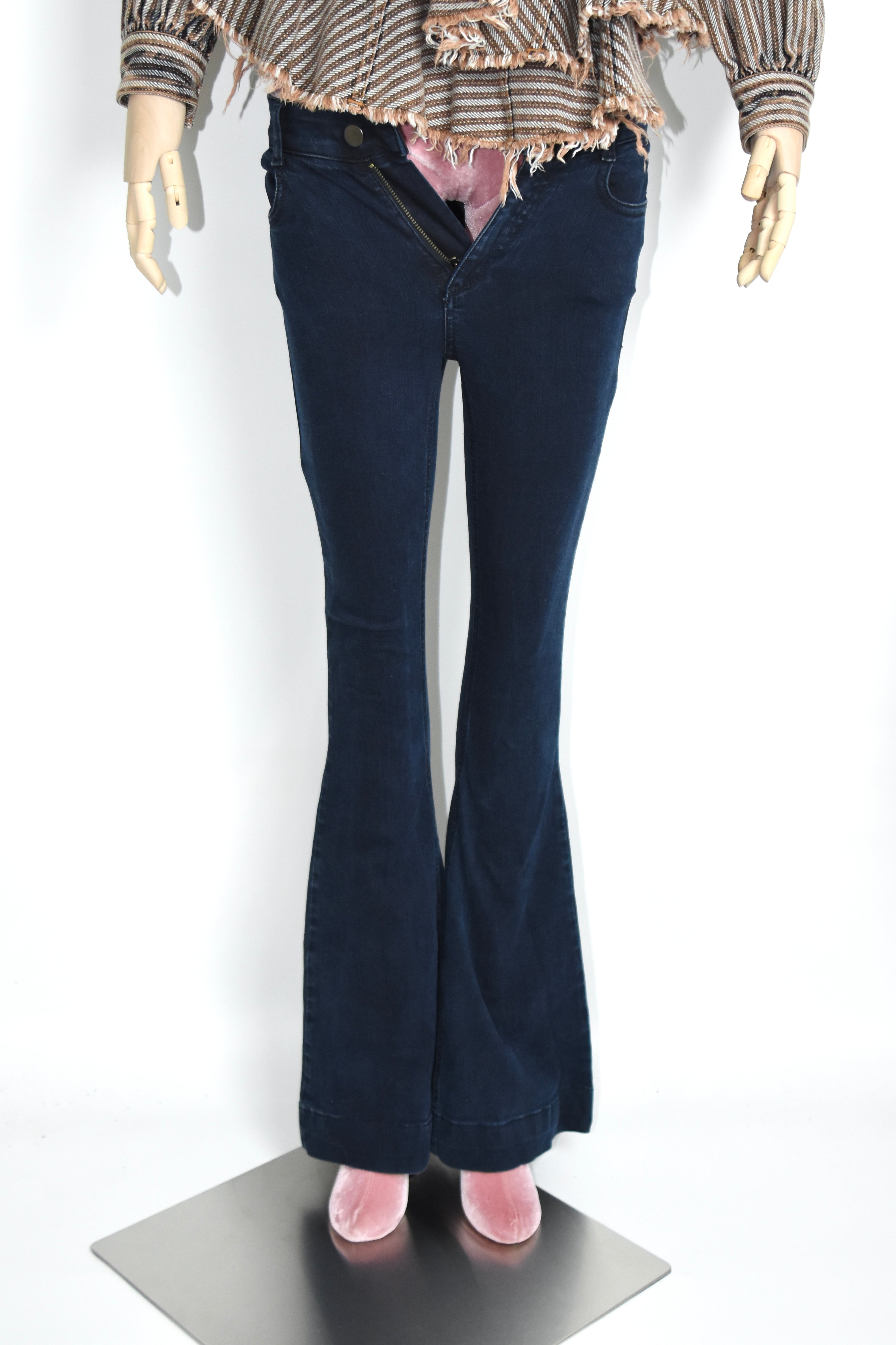 Stella McCartney Dark Indigo Flared Stretch Denim Pants – Made in Italy – Women’s W23–24 (Near New)