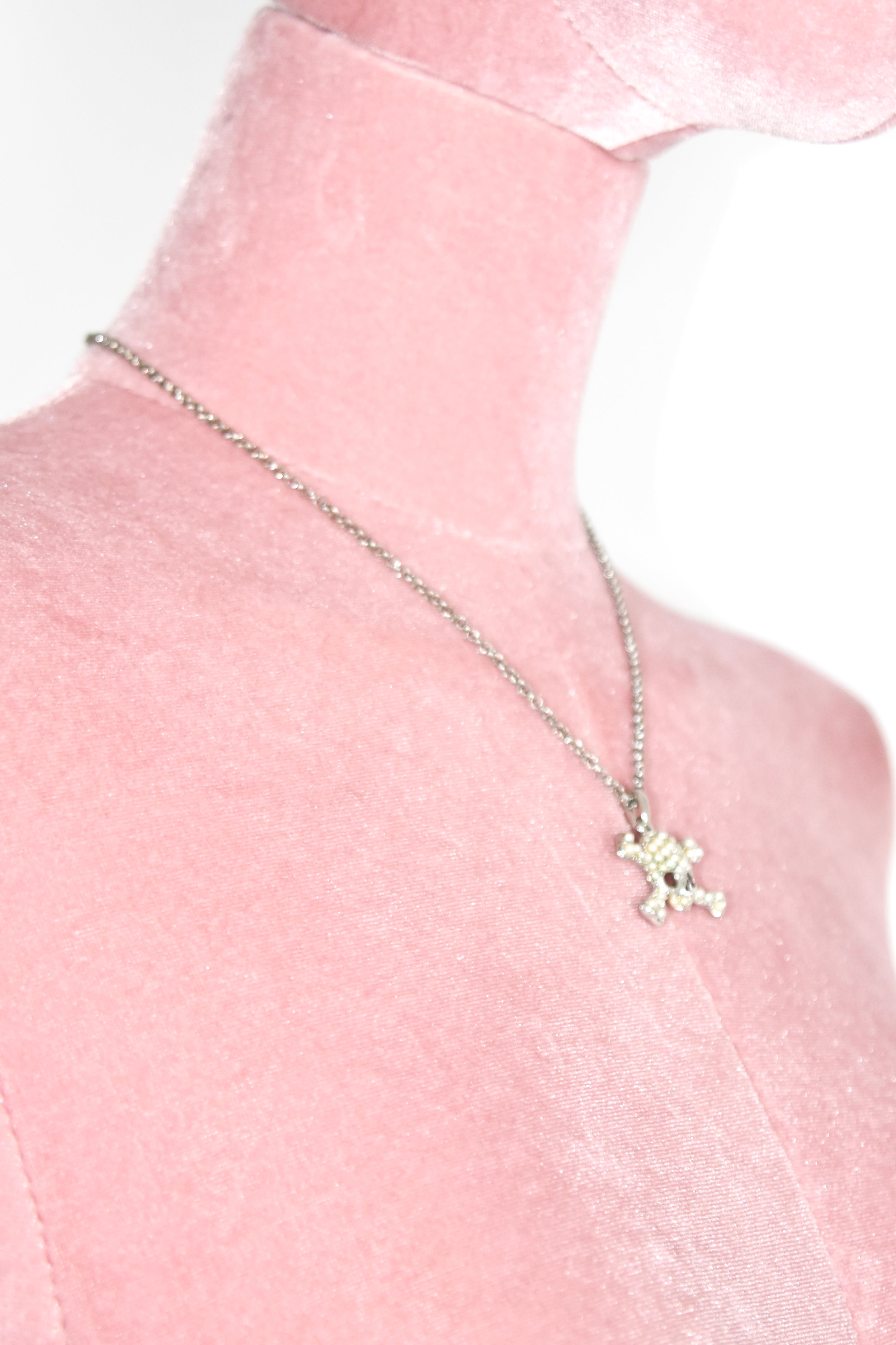 Vivienne Westwood Skull Pearl Crystal Necklace – Vintage Punk Icon Chain