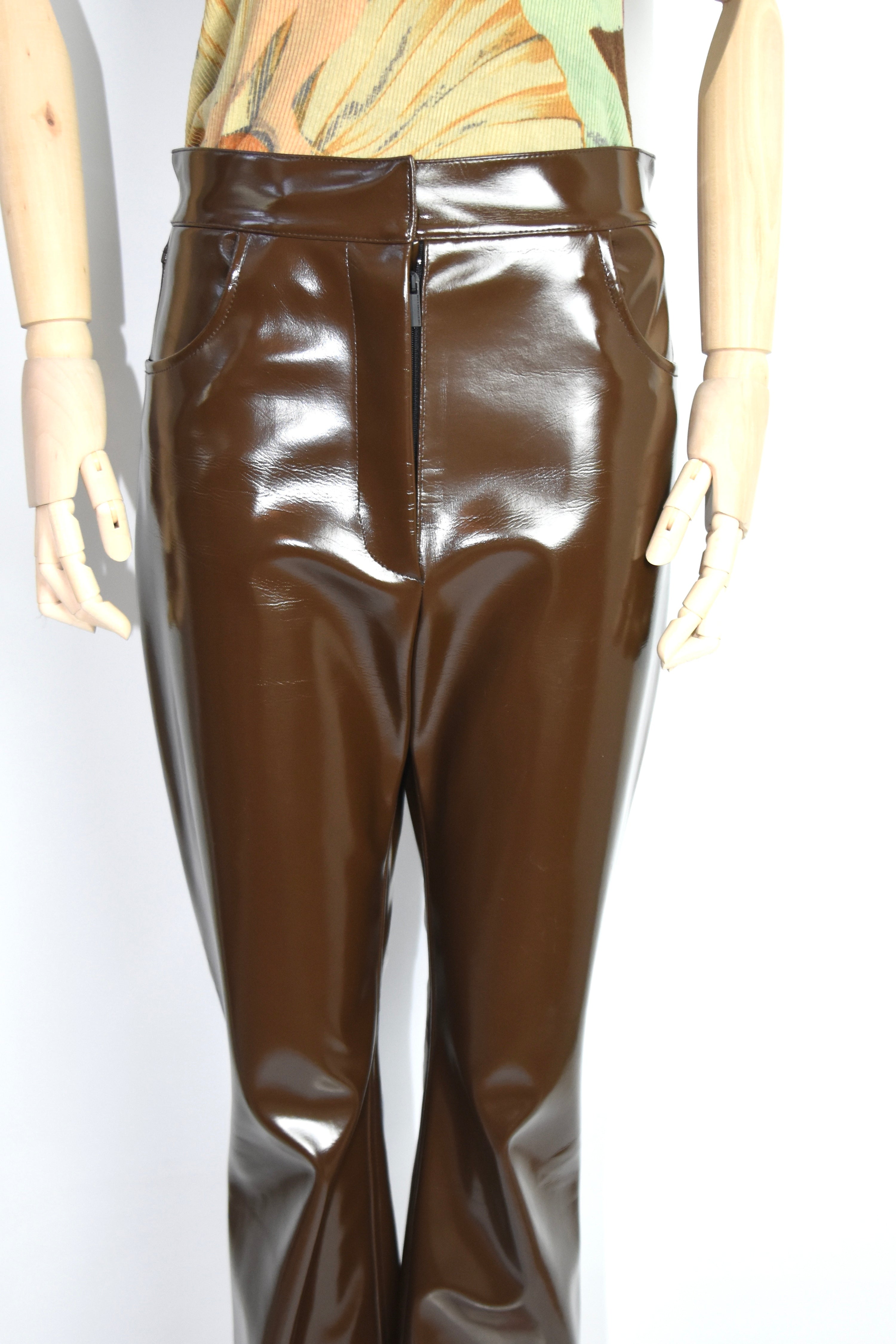 Christopher Kane Brown High-Gloss Vinyl Trousers – Runway-Inspired Sculptural Silhouette
