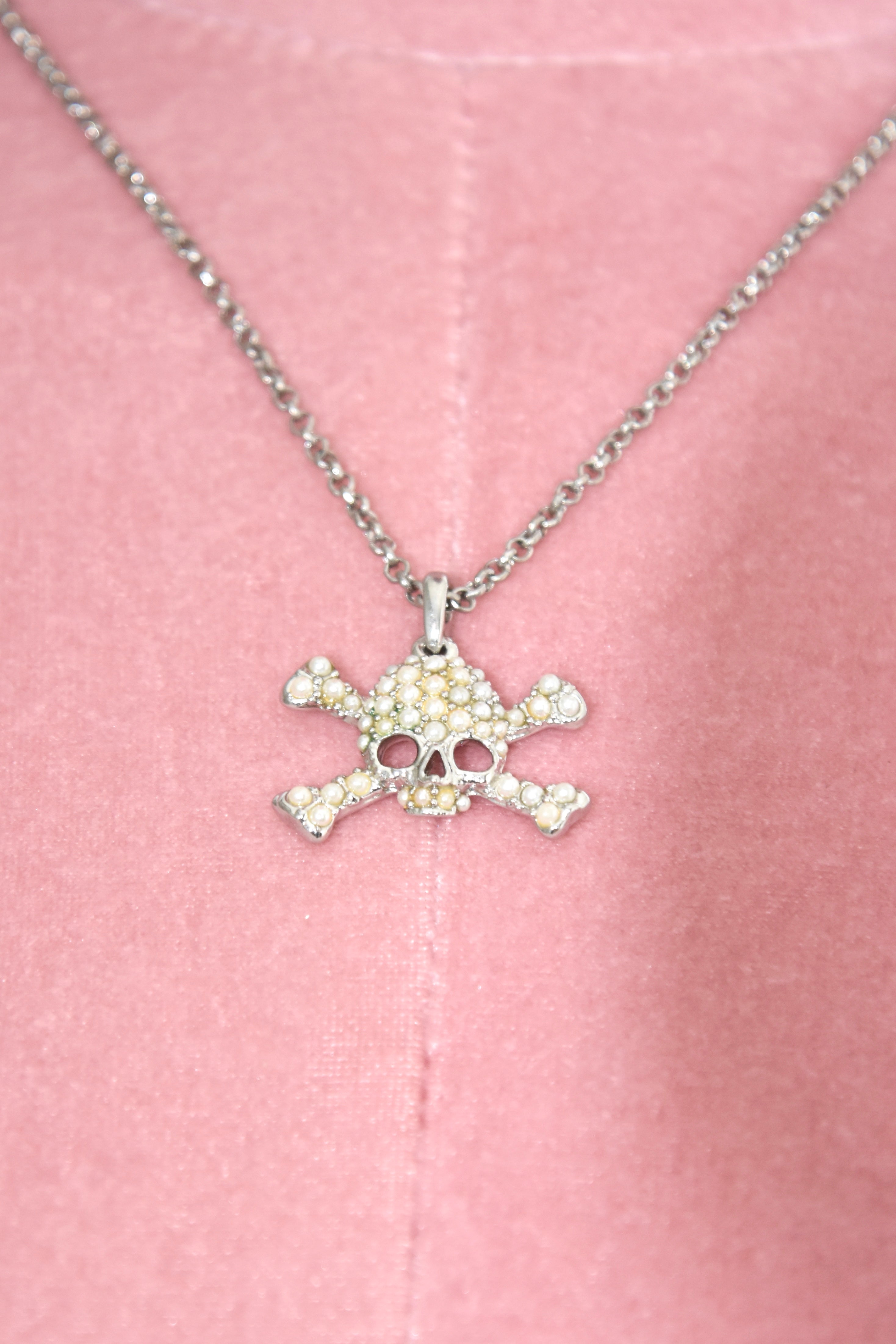 Vivienne Westwood Skull Pearl Crystal Necklace – Vintage Punk Icon Chain