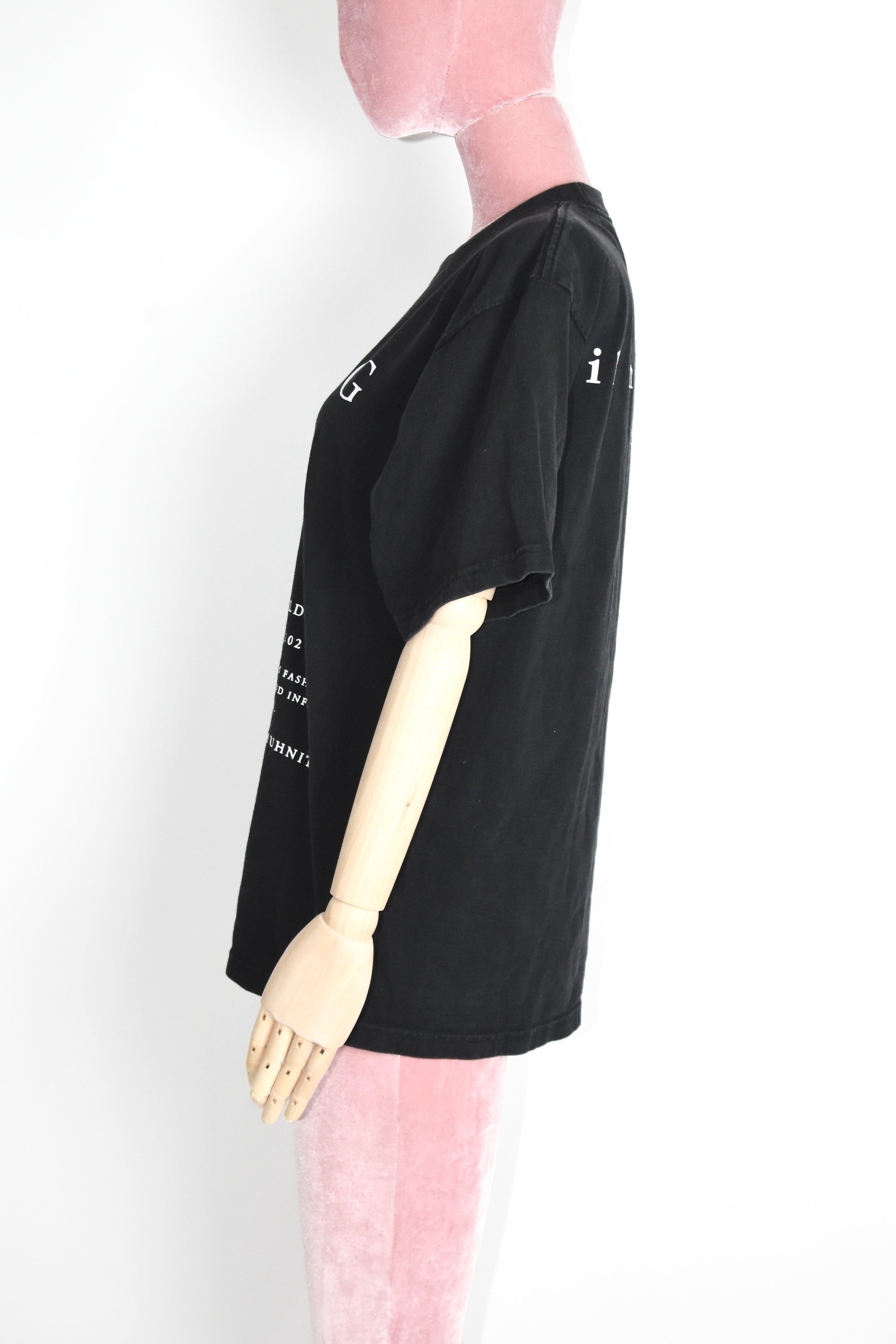 ih nom uh nit Paris “MISSING” Graphic Print Black T-Shirt Vintage Streetwear Tee