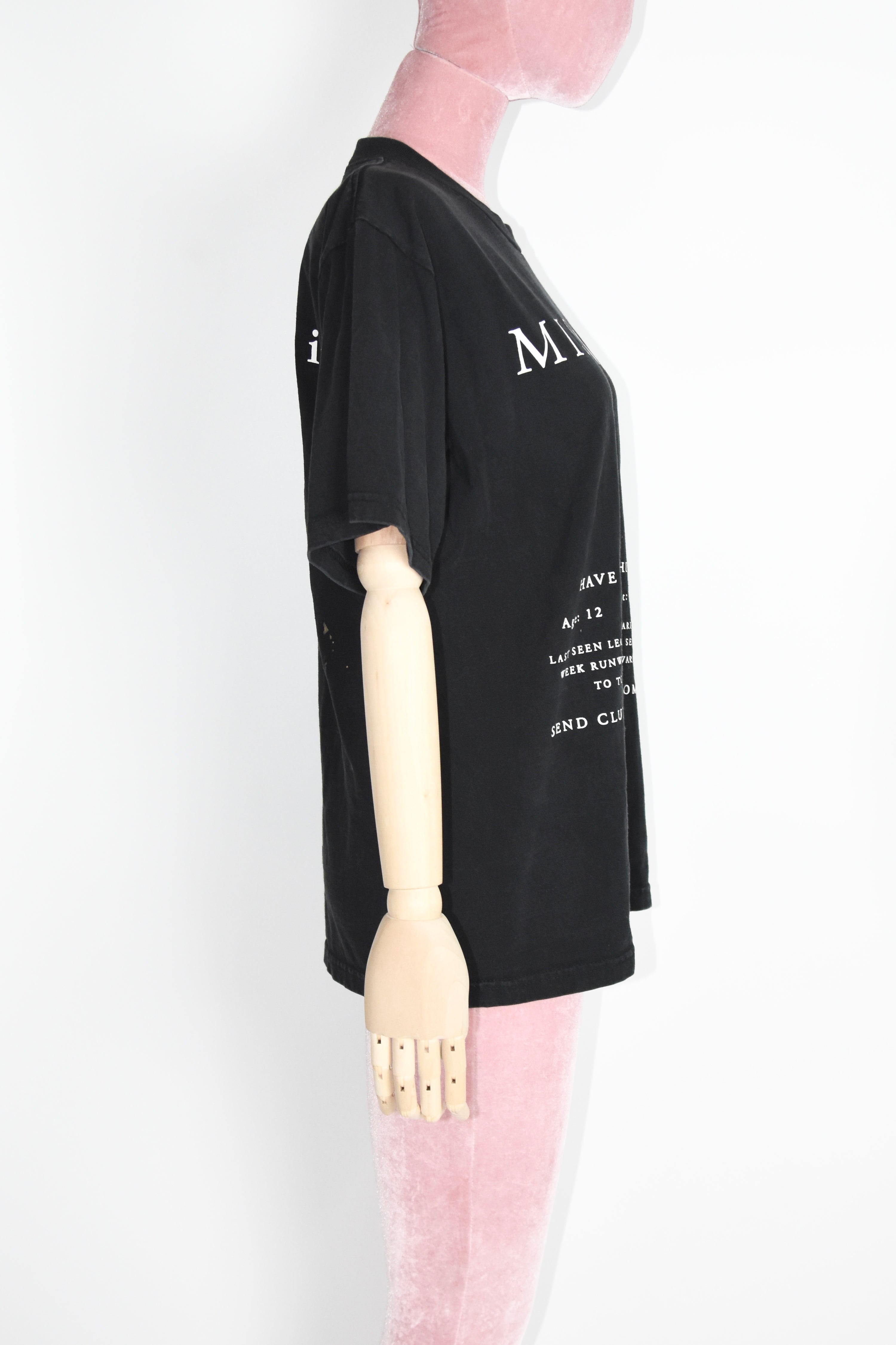 ih nom uh nit Paris “MISSING” Graphic Print Black T-Shirt Vintage Streetwear Tee