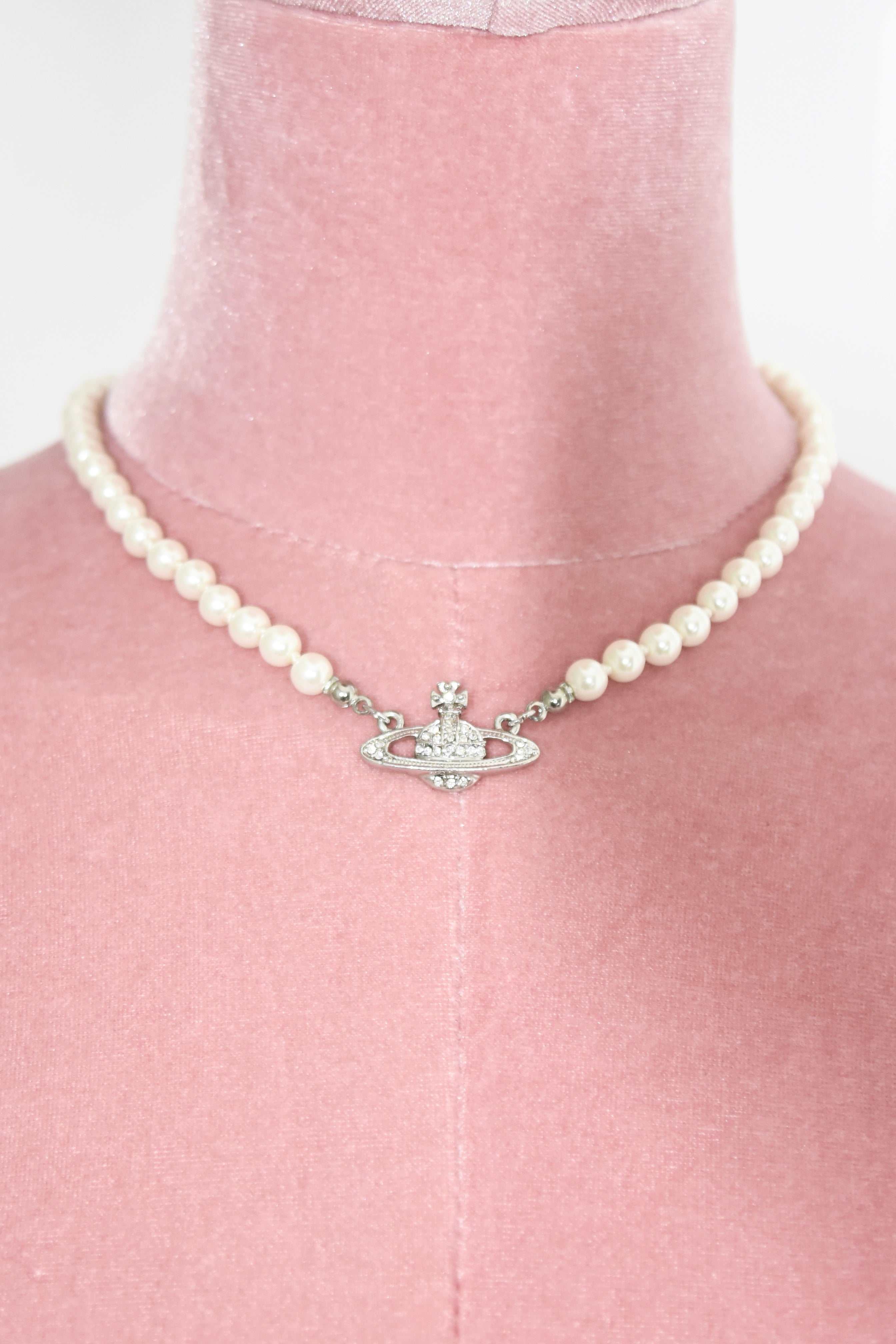 Vivienne Westwood Orb Pearl Necklace with Crystal Embellished Pendant – Classic Vintage Icon Piece