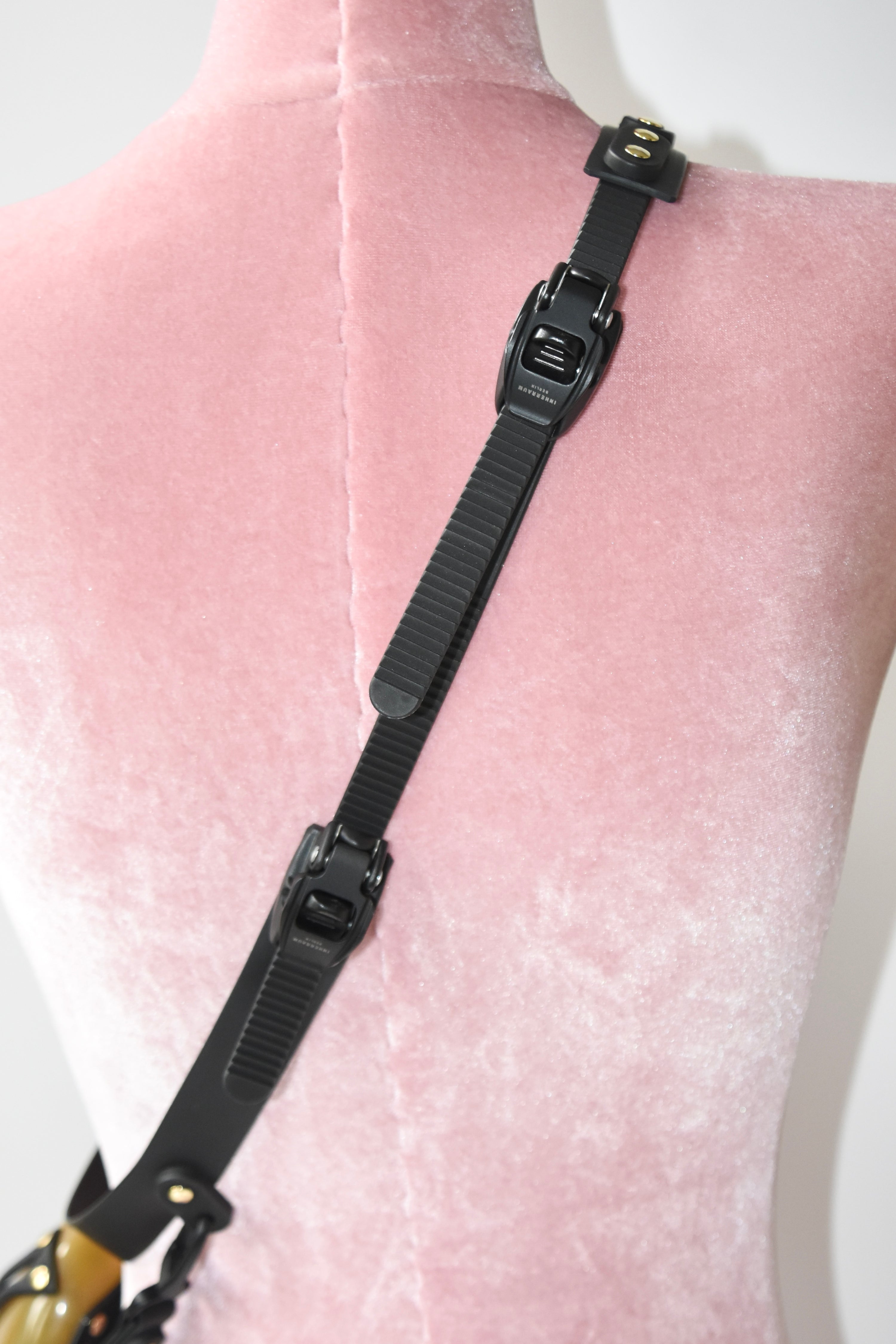 Innerraum Multi-Strap Biomechanical Shell Bag