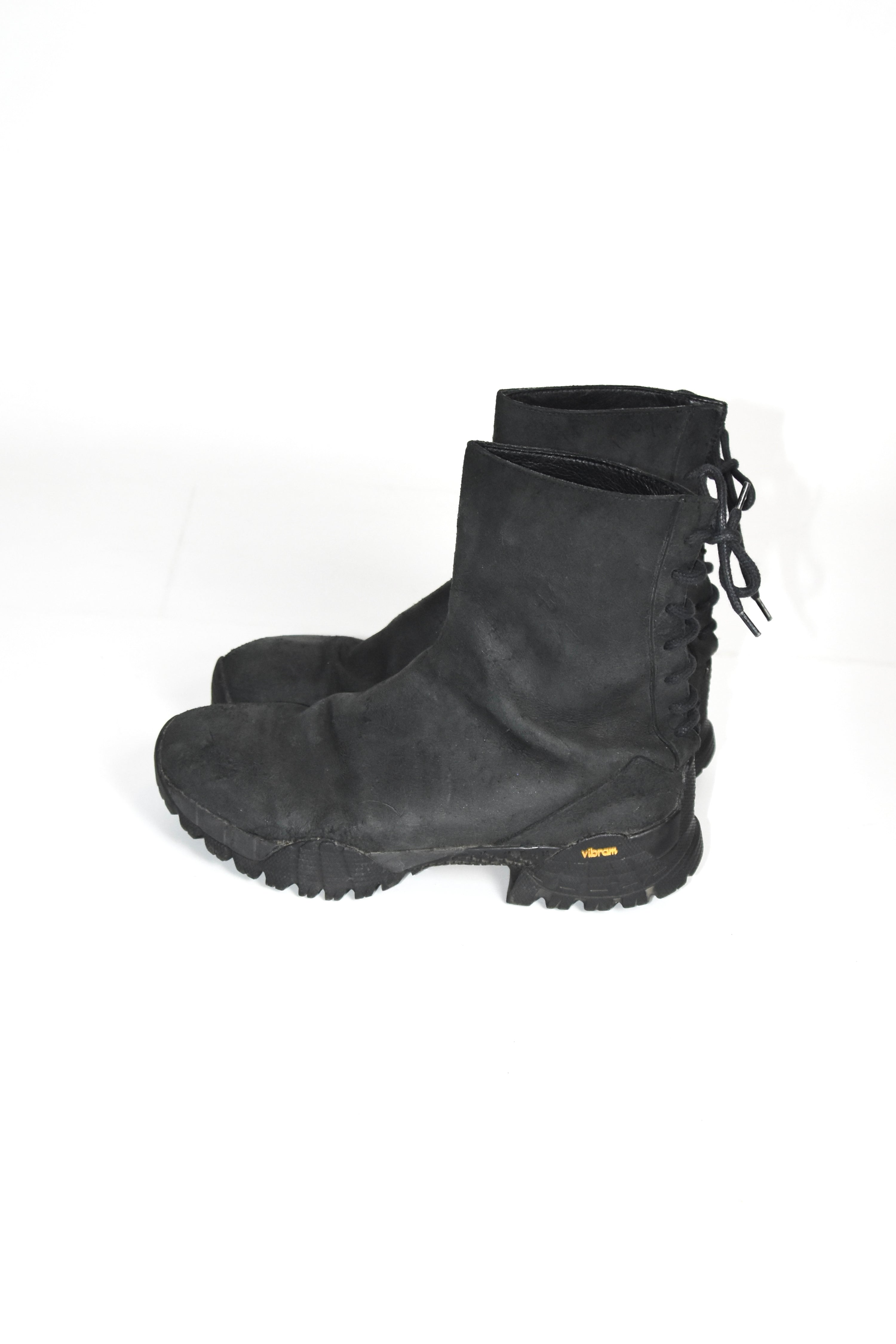 1017 ALYX 9SM Black Hiking Lace-Up Boots – Vibram Sole Tactical Utility Leather Boots