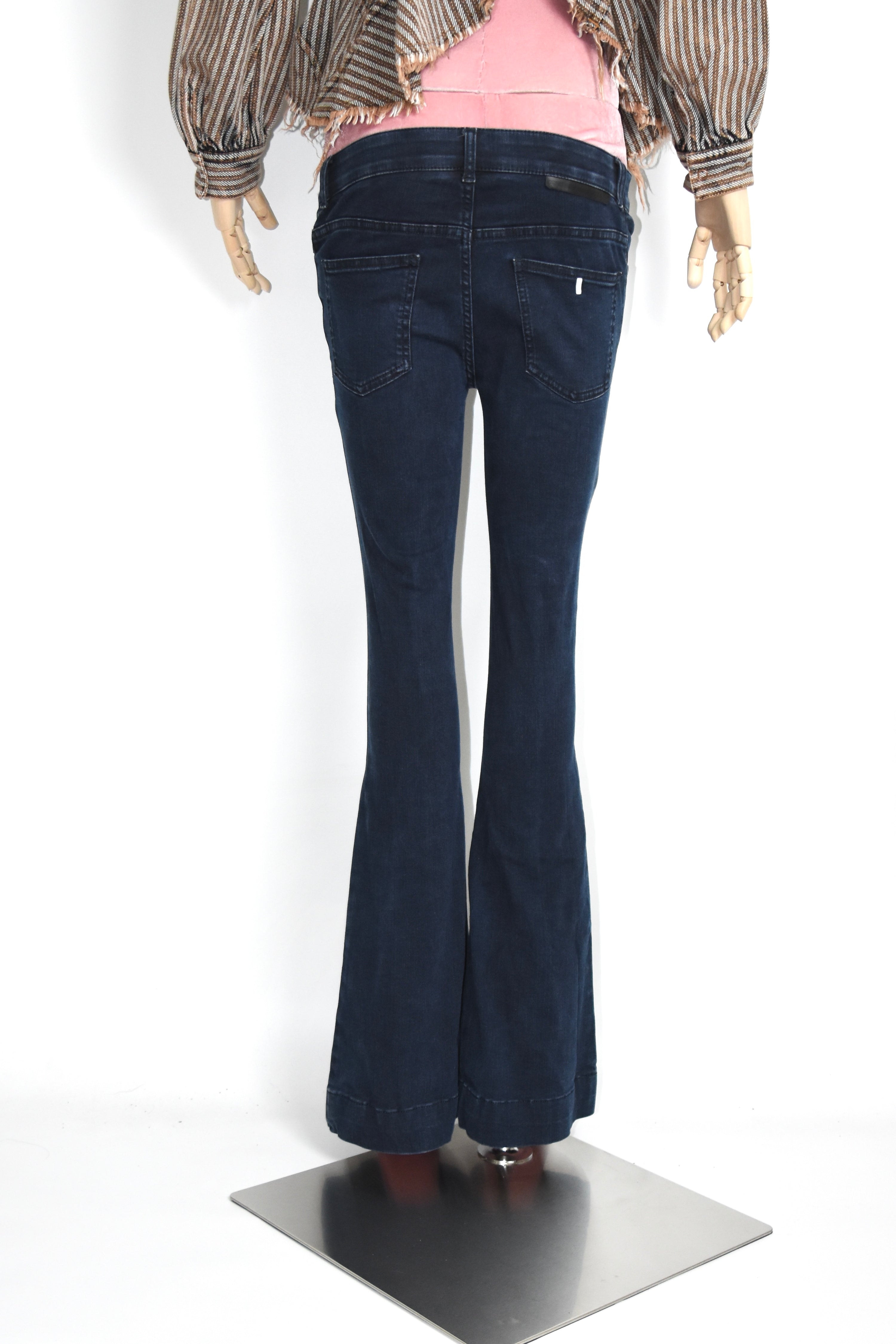Stella McCartney Dark Indigo Flared Stretch Denim Pants – Made in Italy – Women’s W23–24 (Near New)