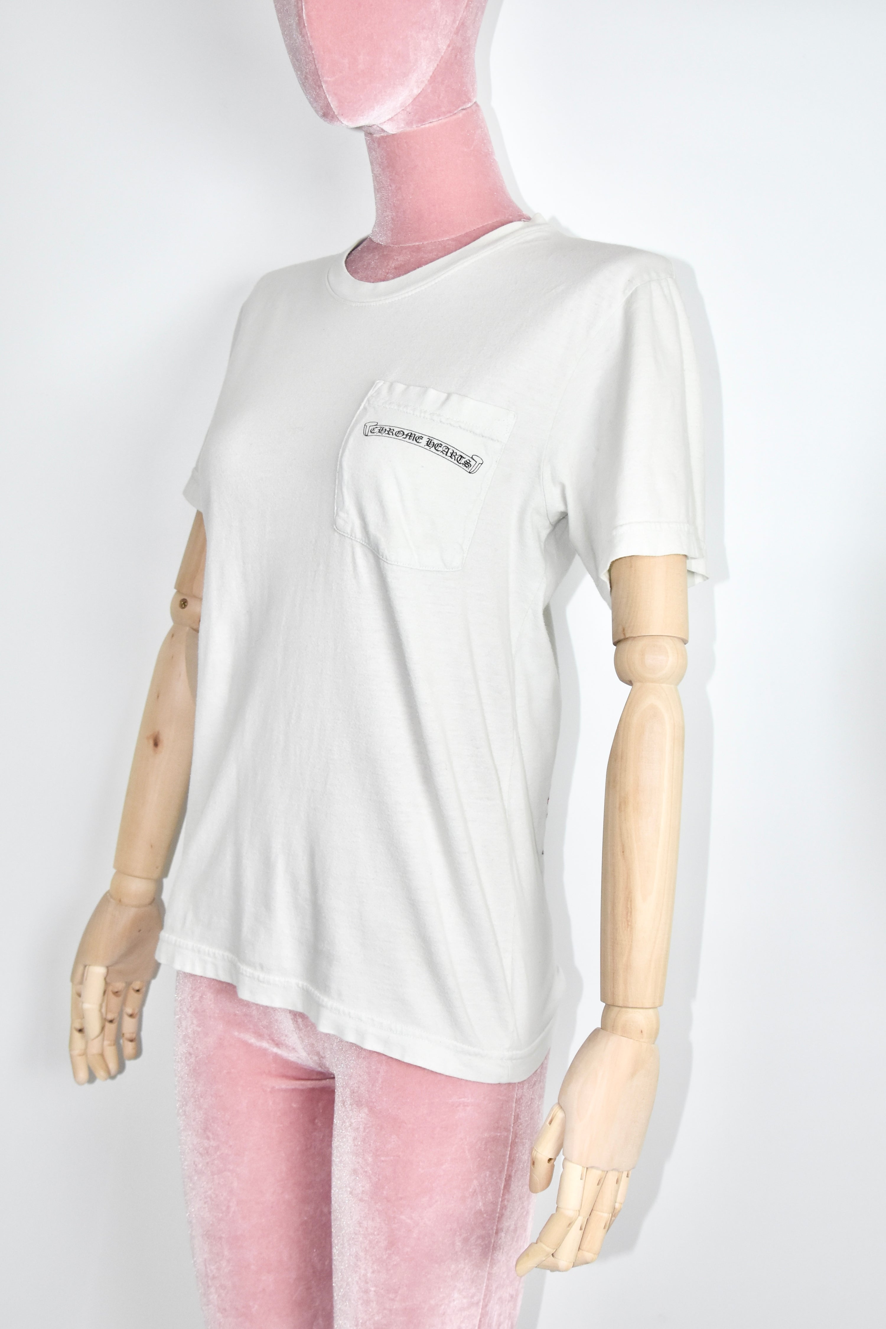 Chrome Hearts Cross Cluster Graphic T-Shirt – White Cotton Pocket Tee with Multicolor Cross Print