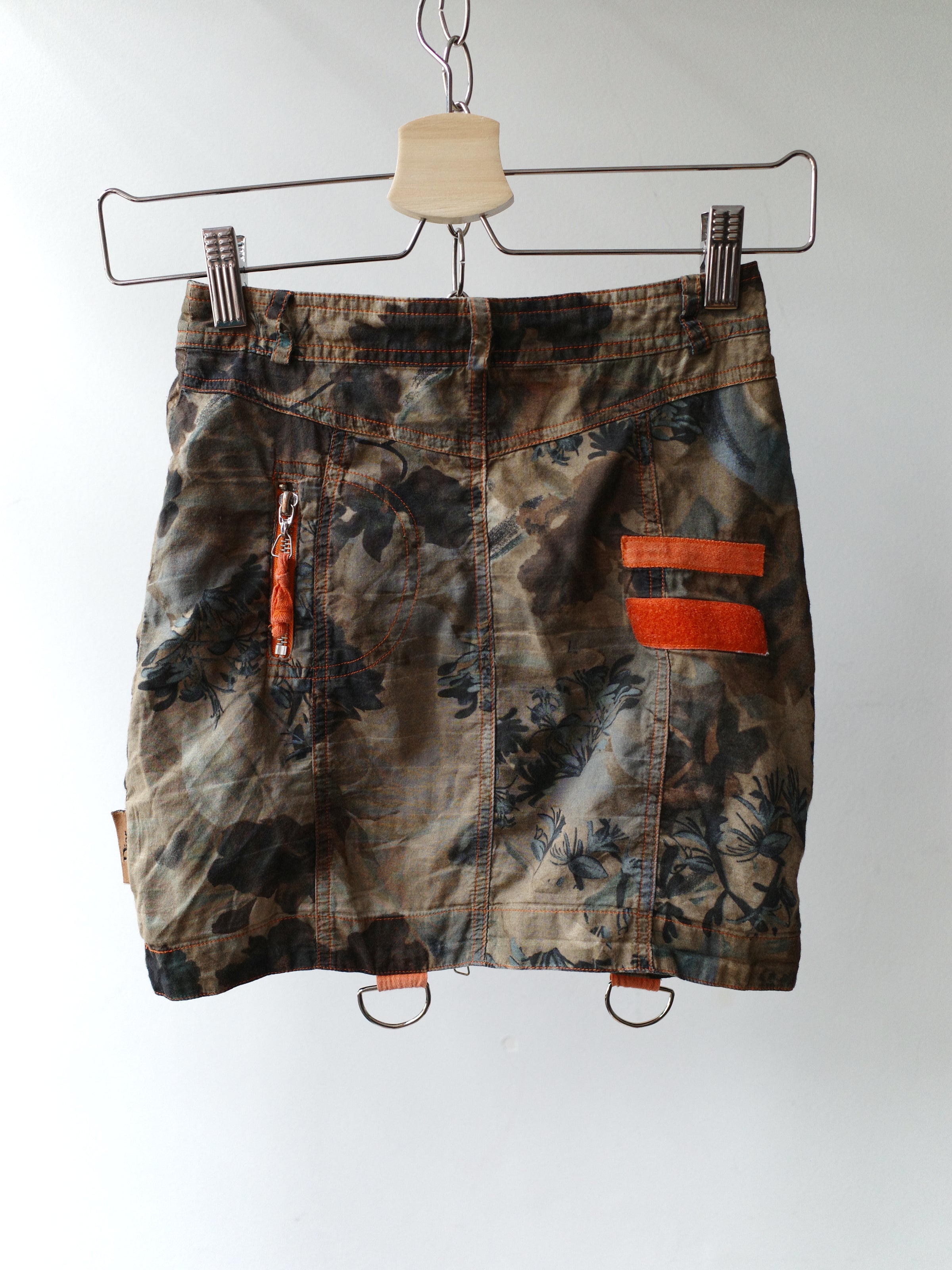 Christian Dior by John Galliano Camouflage Mini Skirt – EARTH 土