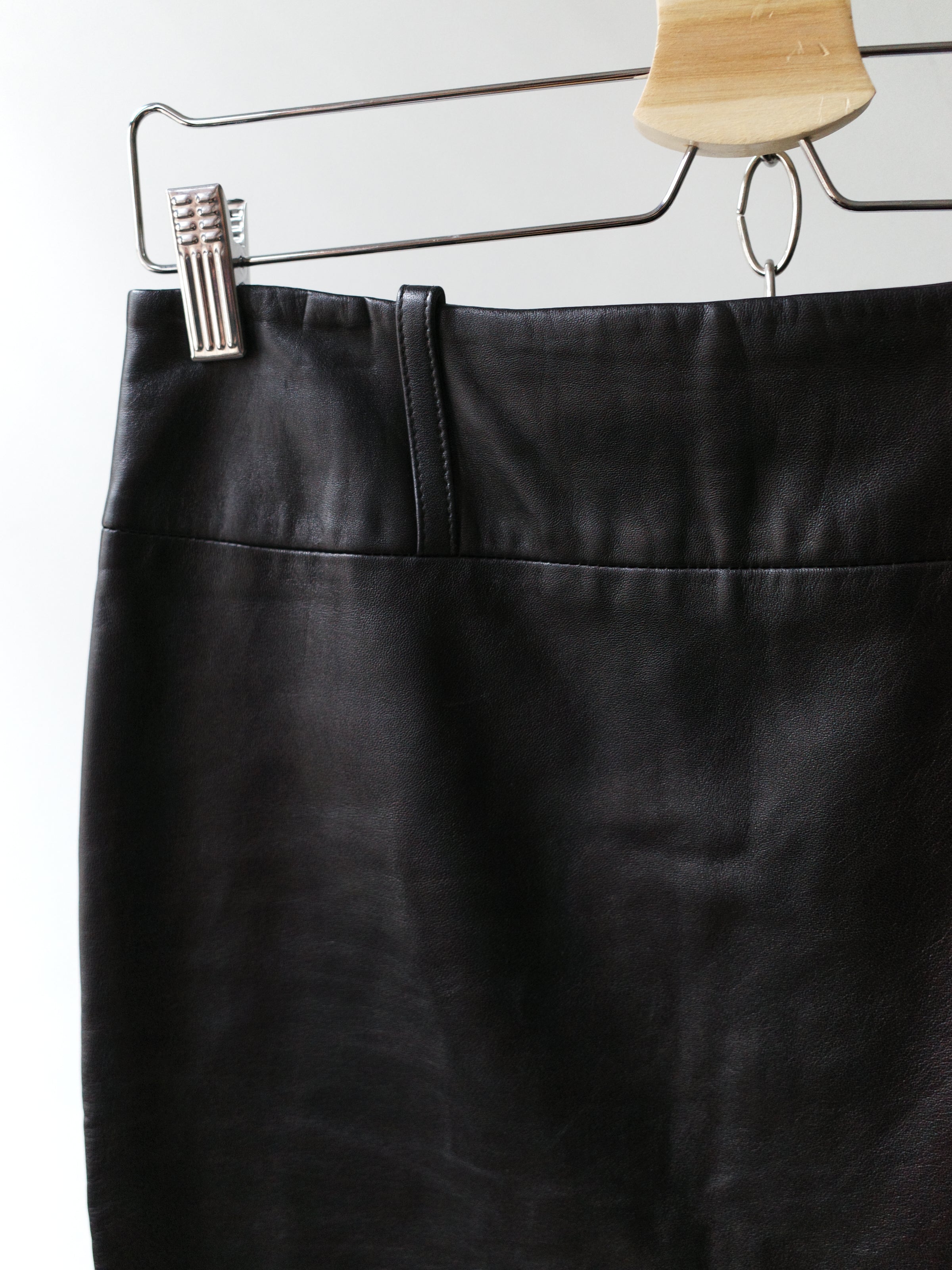 D&G Black Leather Pencil Skirt – METAL 金